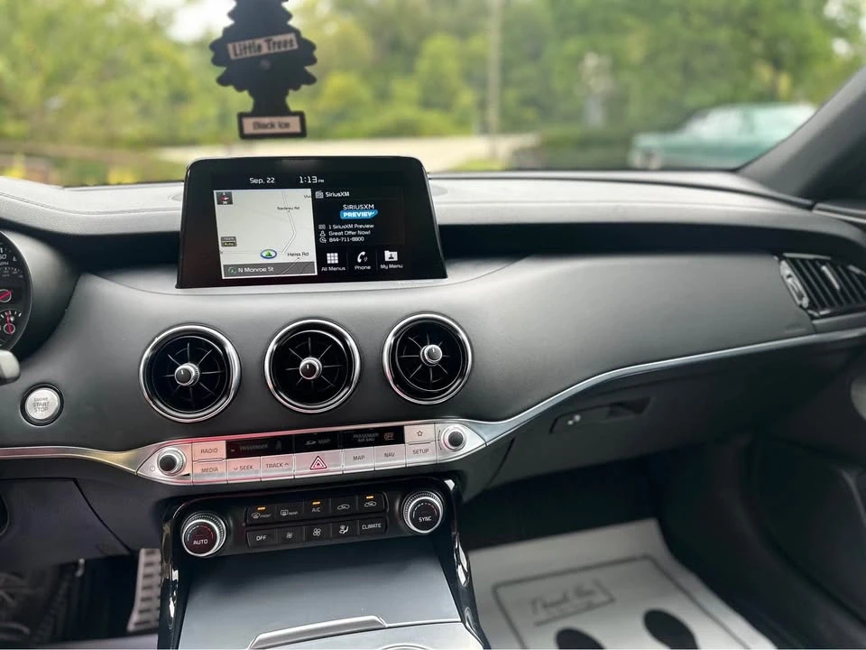 2018 Kia Stinger - Image 19 of 20