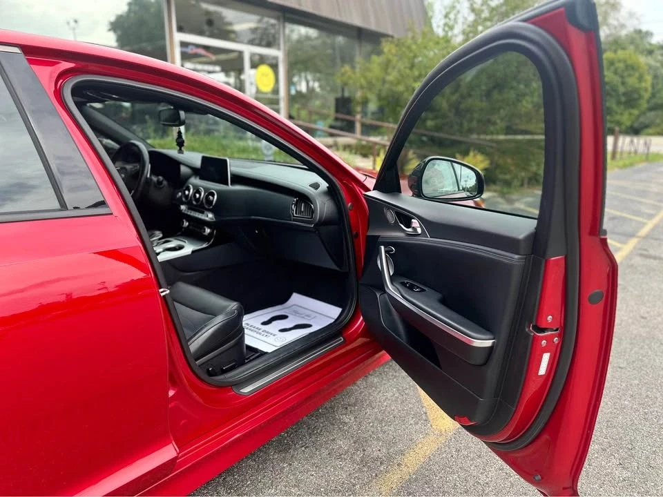 2018 Kia Stinger - Image 12 of 20