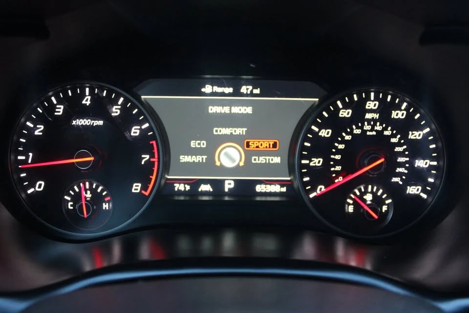 2018 Kia Stinger - Image 15 of 20