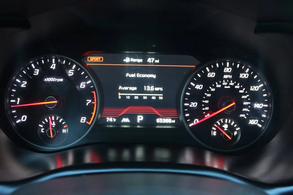 2018 Kia Stinger - Image 16 of 20
