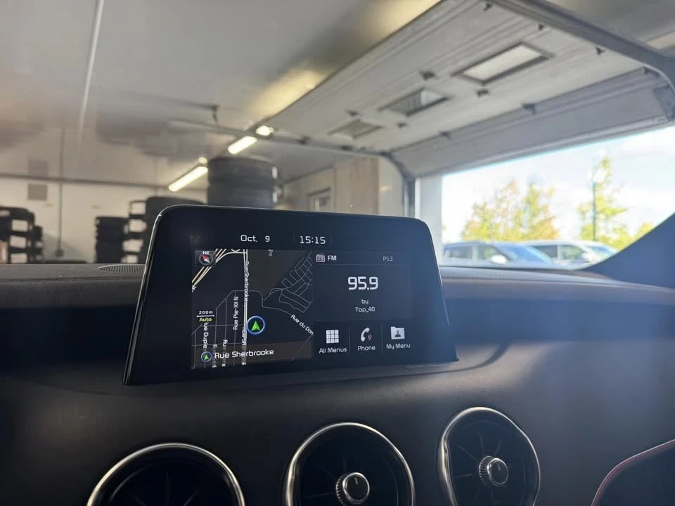 2018 Kia Stinger GT - Image 13 of 20