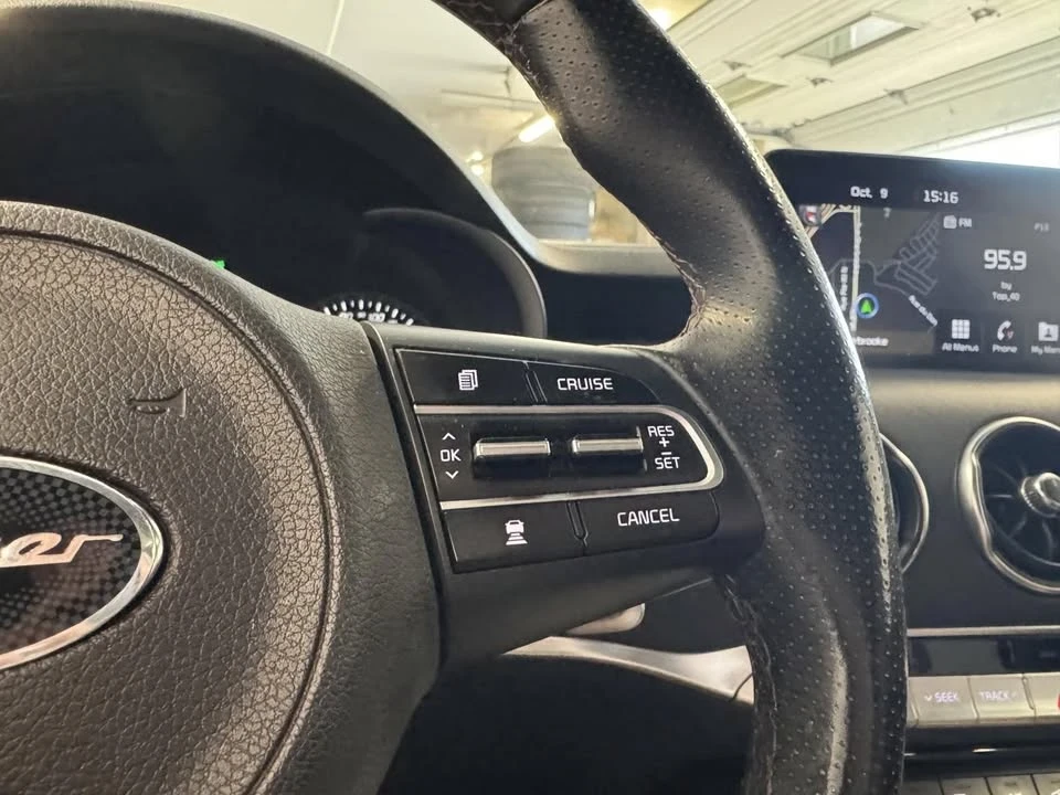 2018 Kia Stinger GT - Image 18 of 20