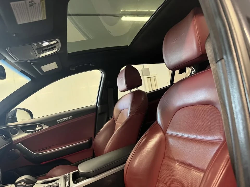 2018 Kia Stinger GT - Image 9 of 20