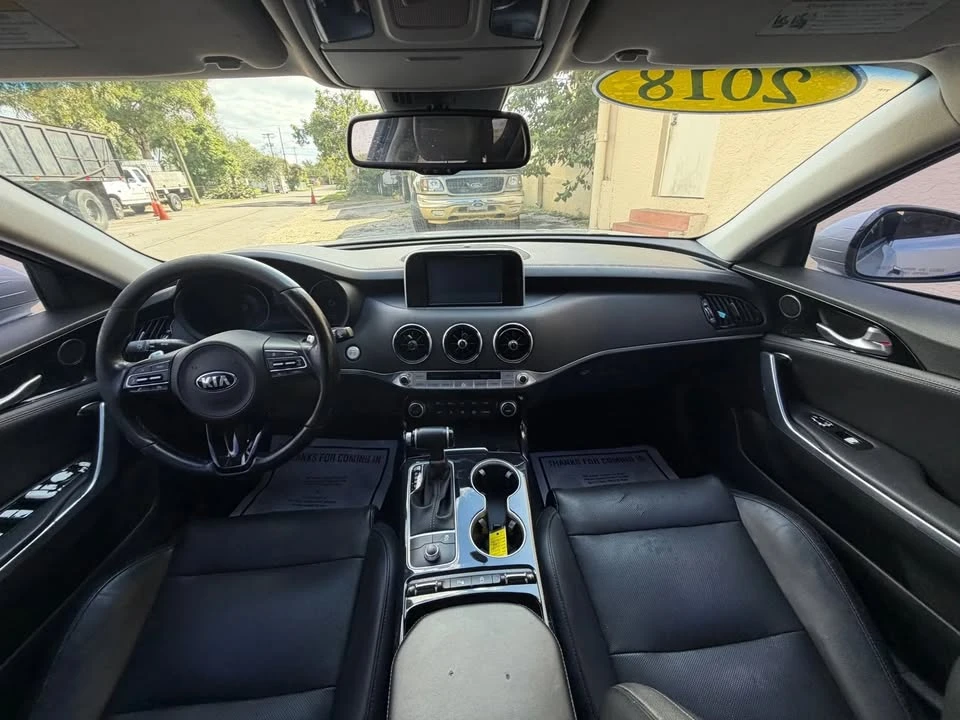 2018 Kia Stinger - Image 9 of 17