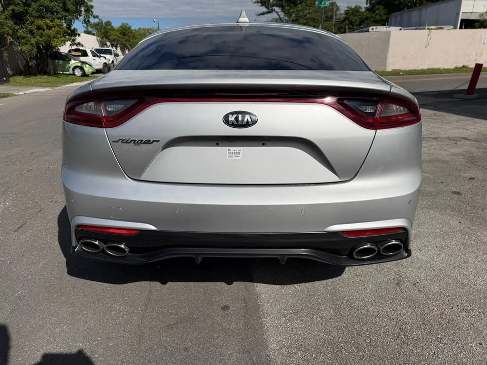 2018 Kia Stinger - Image 5 of 17