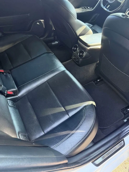 2018 Kia Stinger GT - Image 7 of 10