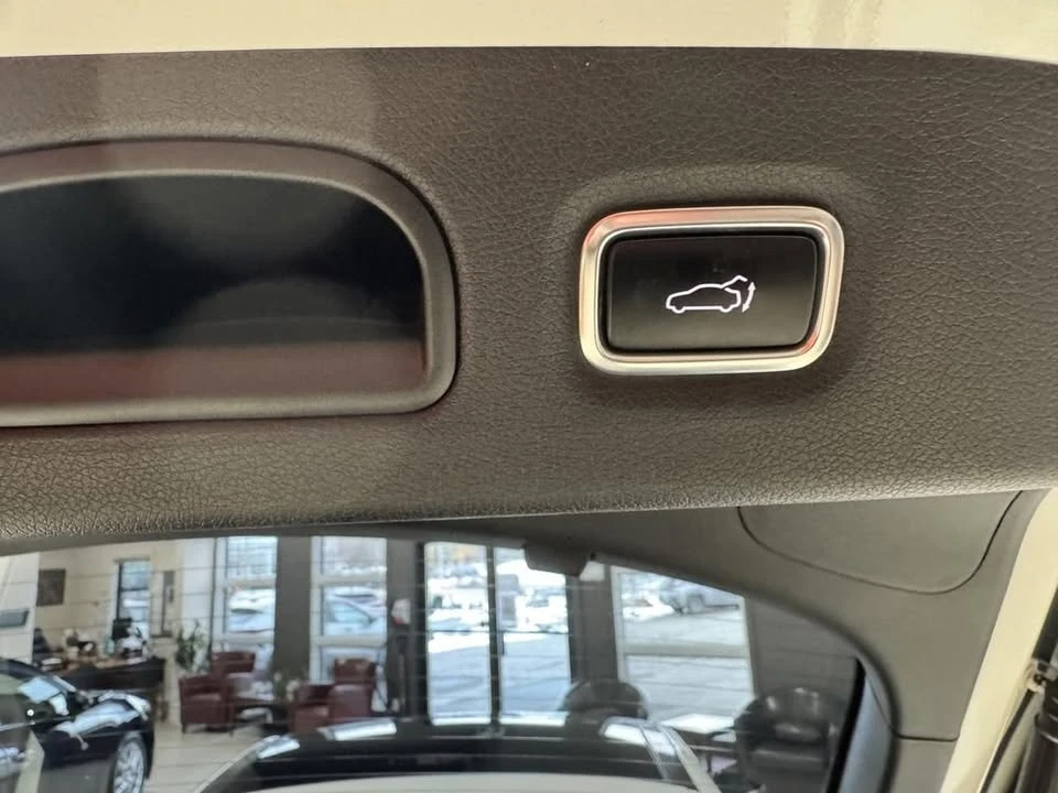 2018 Kia Stinger - Image 9 of 10