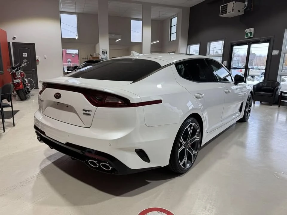 2018 Kia Stinger - Image 10 of 10