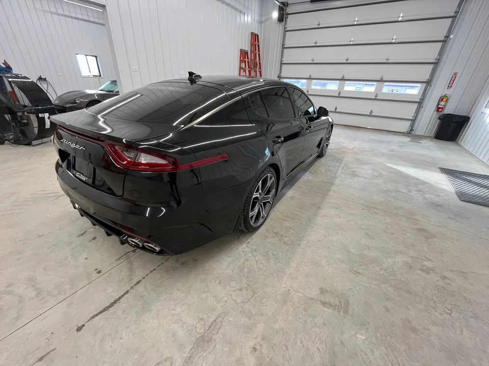 2018 Kia Stinger GT - Image 11 of 20