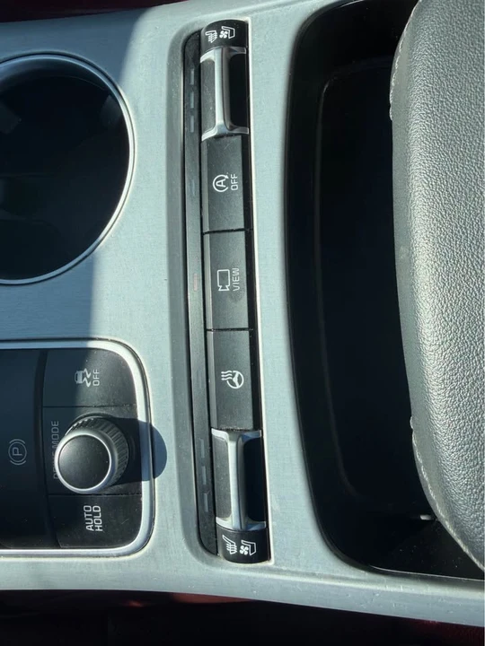 2018 Kia Stinger - Image 15 of 16