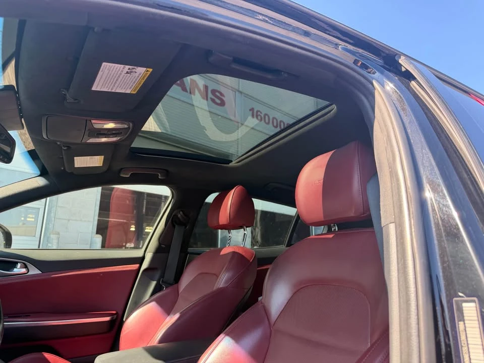 2018 Kia Stinger - Image 13 of 15