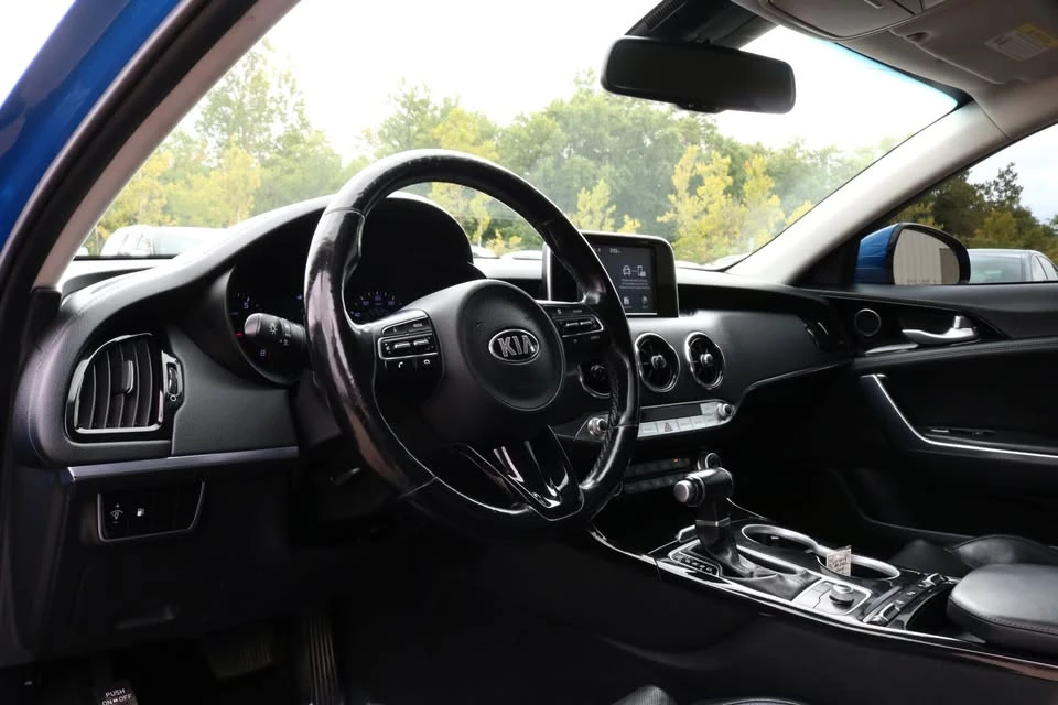 2018 Kia Stinger - Image 10 of 20