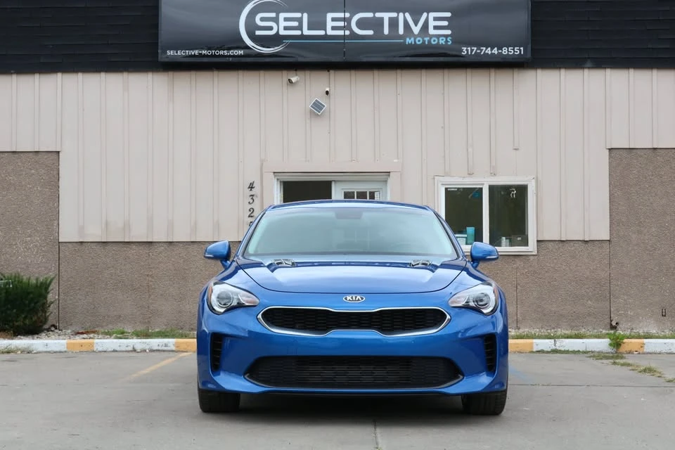 2018 Kia Stinger - Image 2 of 20