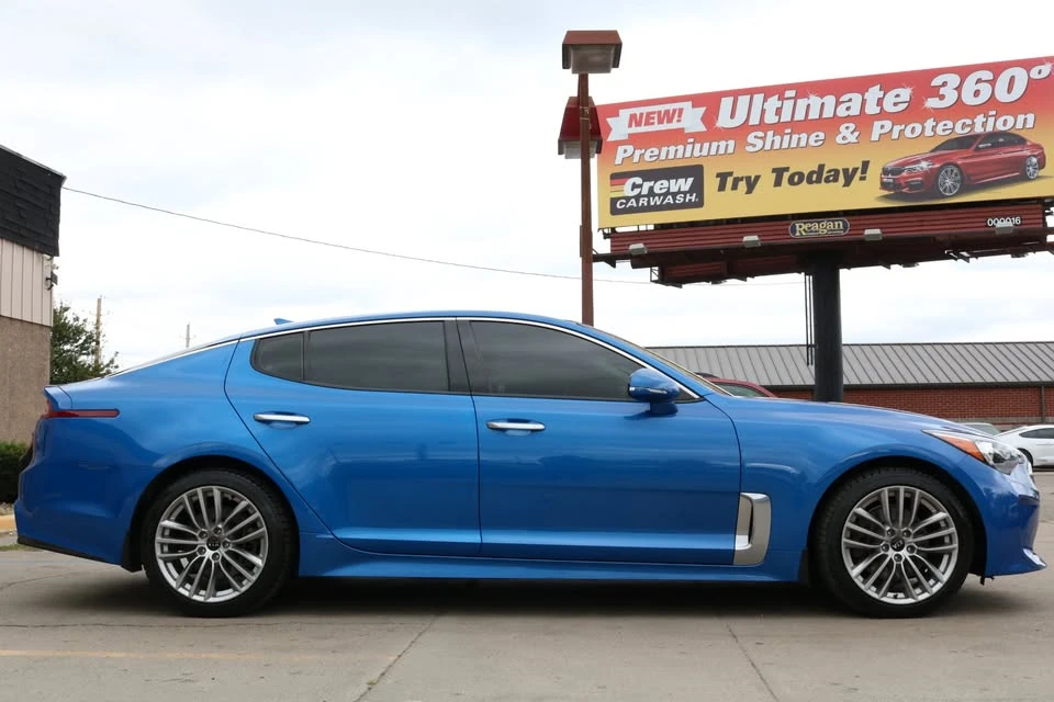 2018 Kia Stinger - Image 3 of 20