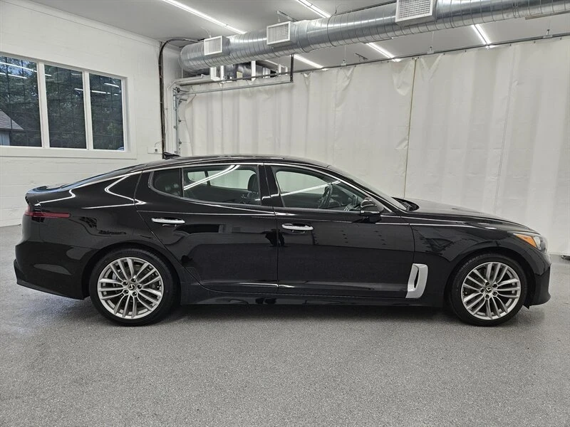 2018 Kia Stinger - Image 3 of 15