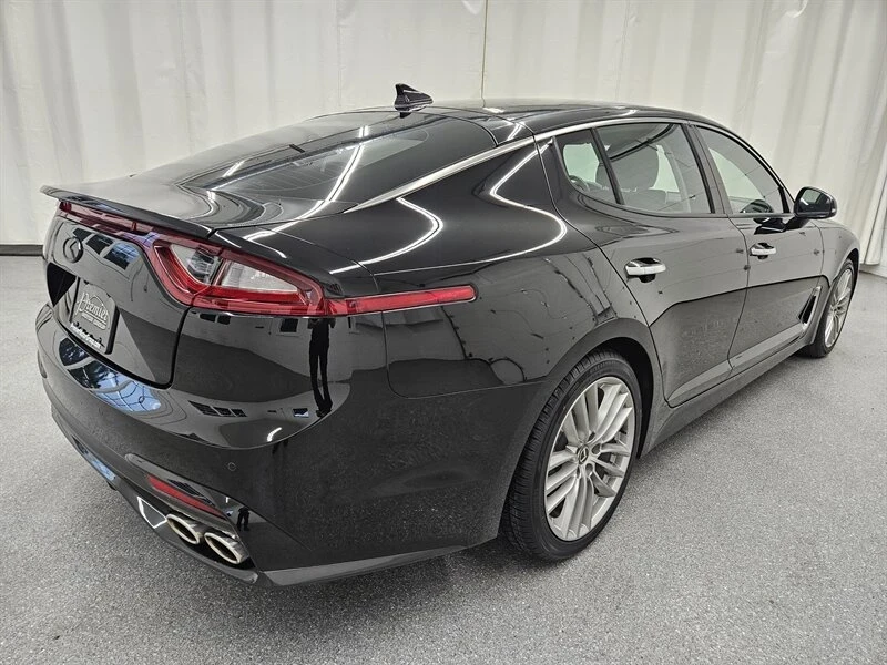 2018 Kia Stinger - Image 4 of 15
