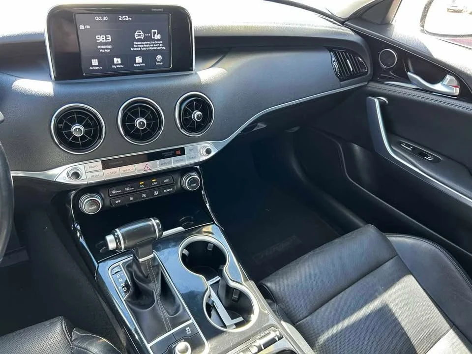 2018 Kia Stinger - Image 13 of 15
