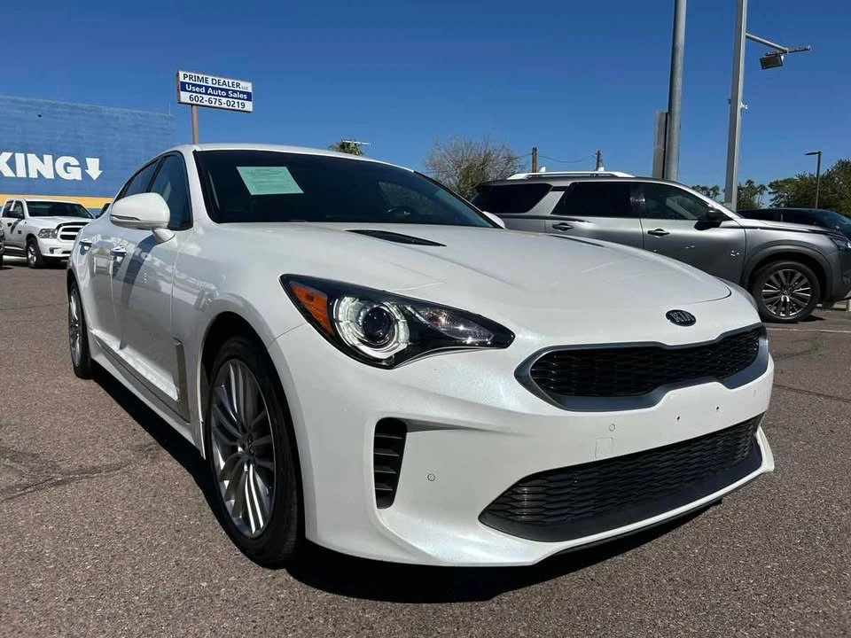 2018 Kia Stinger - Image 2 of 15