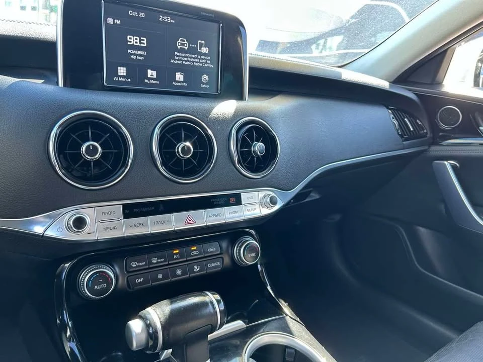 2018 Kia Stinger - Image 15 of 15