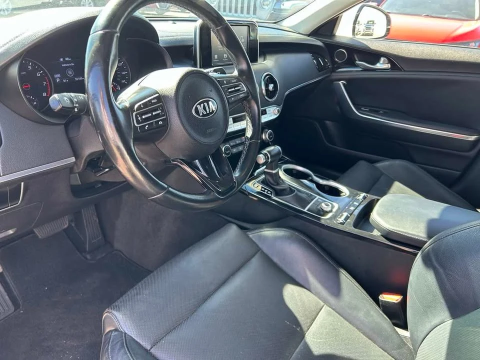 2018 Kia Stinger - Image 12 of 15