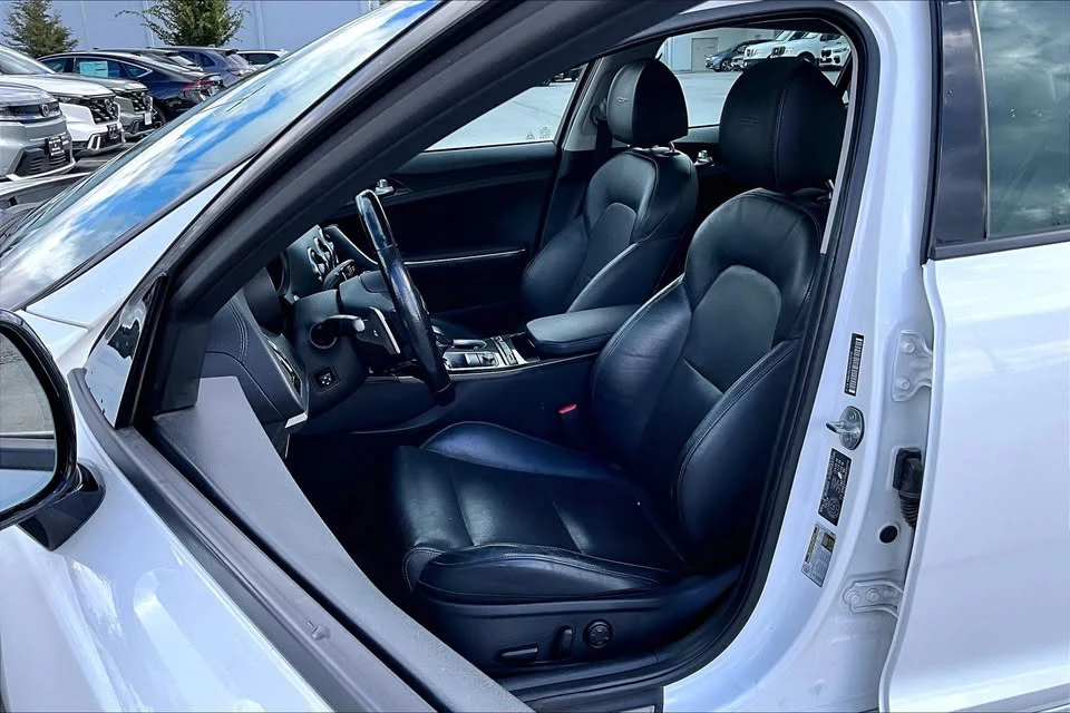 2018 Kia Stinger GT - Image 8 of 11