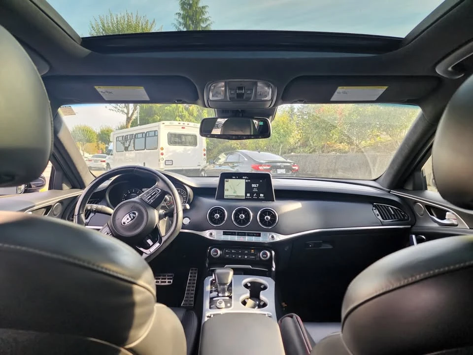 2018 Kia Stinger GT - Image 14 of 15