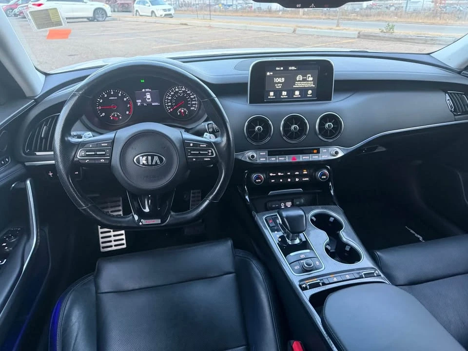 2018 Kia Stinger GT - Image 16 of 19