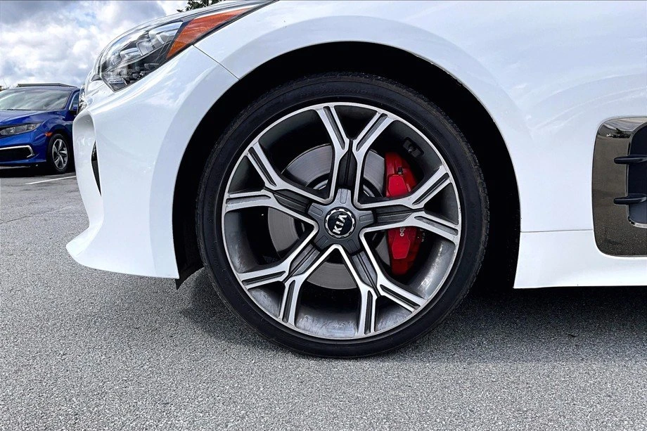 2018 Kia Stinger GT - Image 17 of 17