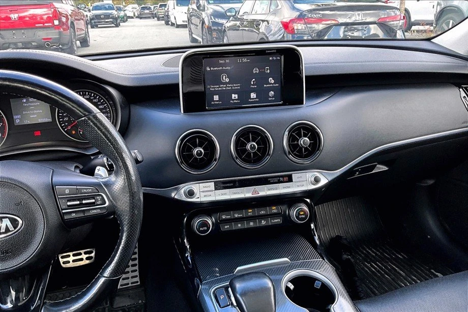 2018 Kia Stinger GT - Image 10 of 17