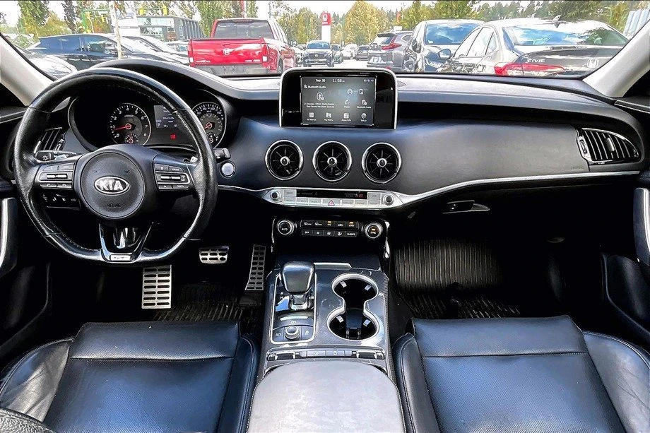 2018 Kia Stinger GT - Image 9 of 17