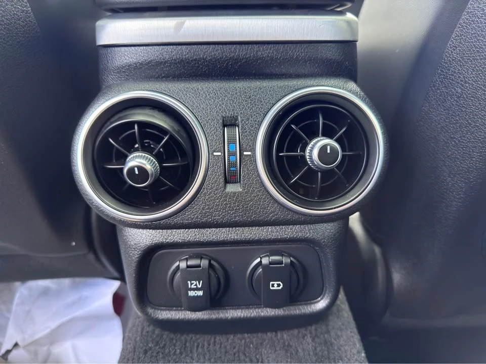 2018 Kia Stinger GT - Image 12 of 16