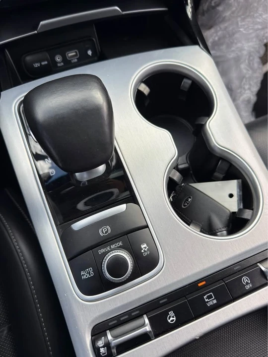 2018 Kia Stinger GT - Image 14 of 16