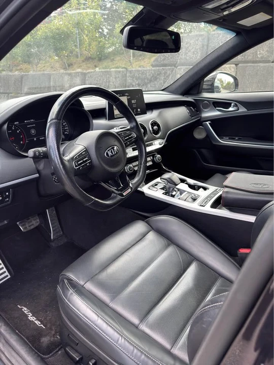 2018 Kia Stinger GT - Image 16 of 16