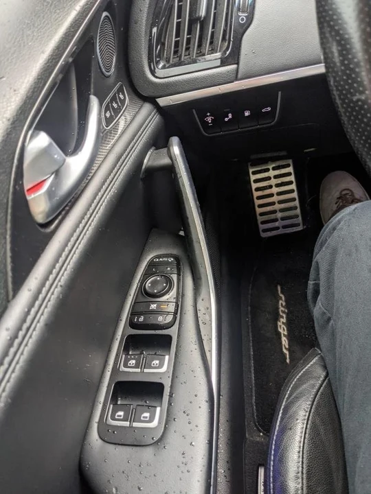 2018 Kia Stinger GT - Image 12 of 14