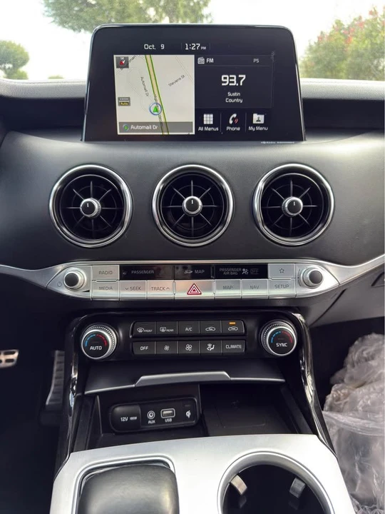 2018 Kia Stinger GT - Image 10 of 16