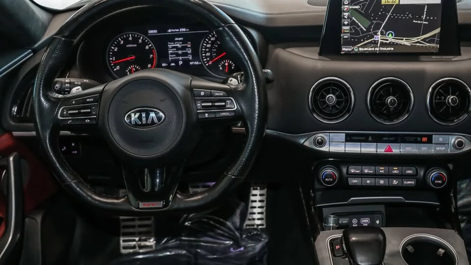 2018 Kia Stinger GT - Image 10 of 15