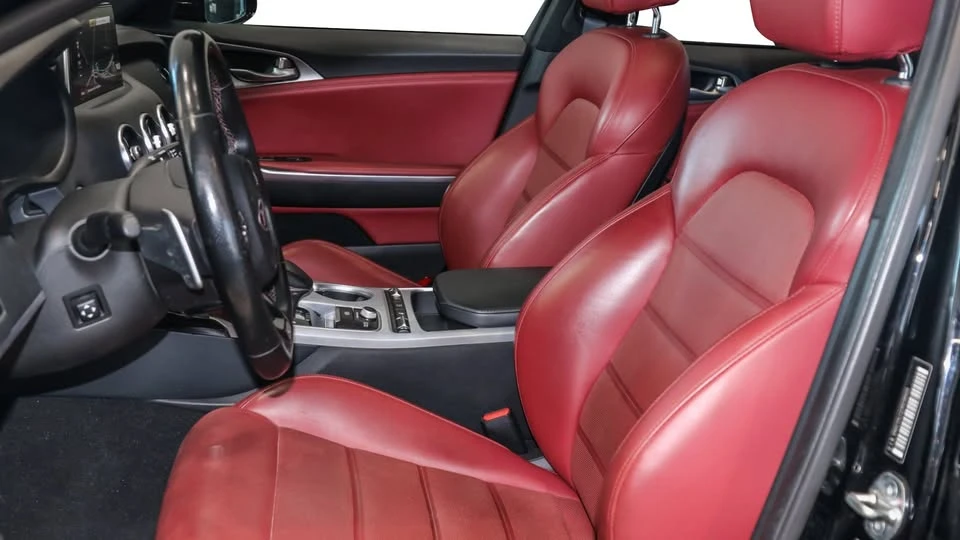 2018 Kia Stinger GT - Image 11 of 15