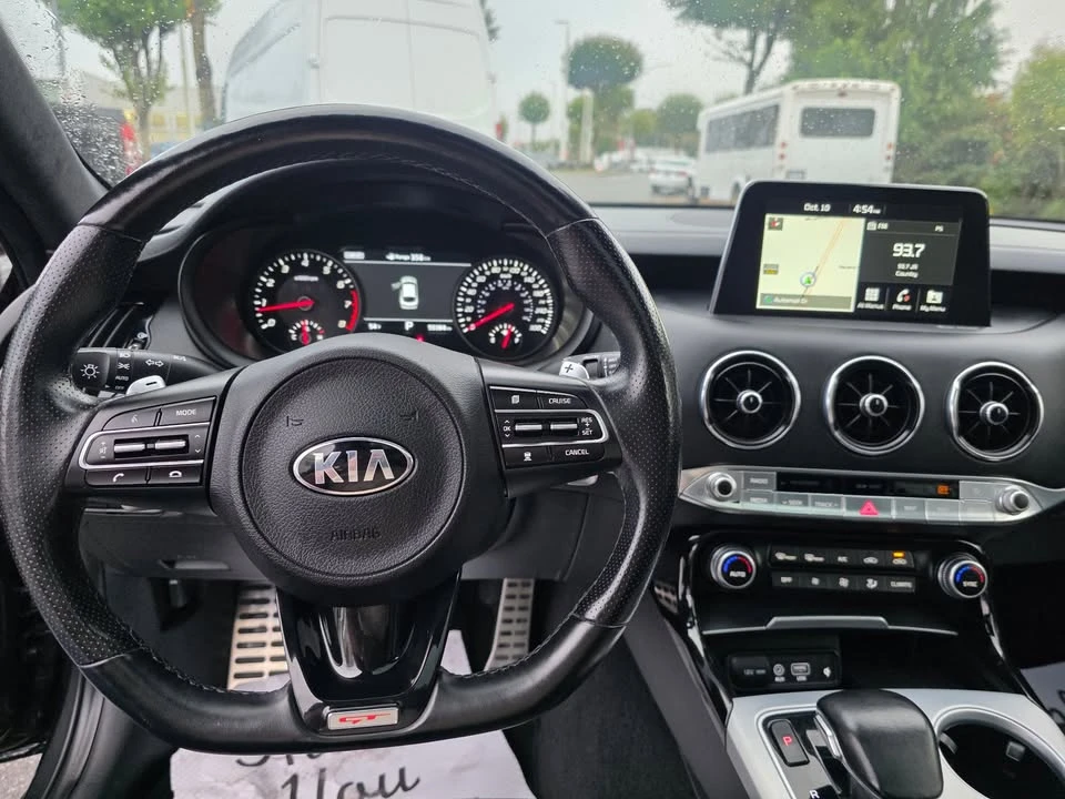 2018 Kia Stinger GT - Image 8 of 19