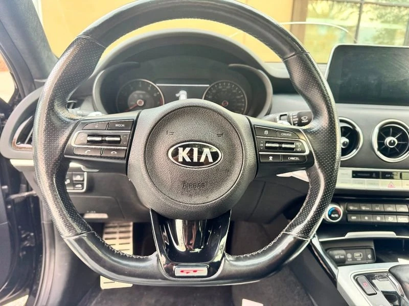 2018 Kia Stinger GT - Image 15 of 19