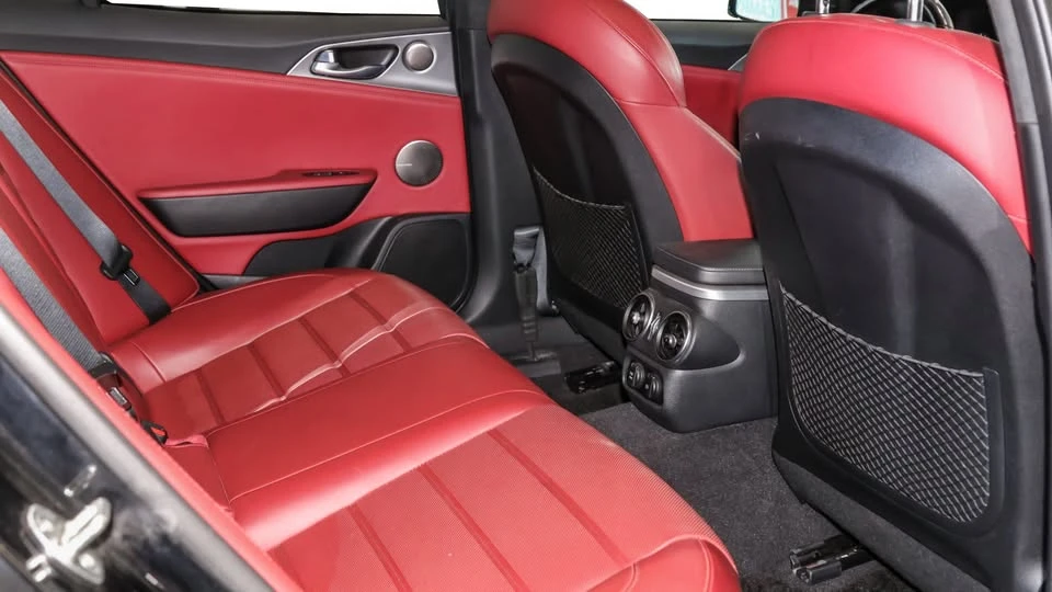 2018 Kia Stinger GT - Image 12 of 15