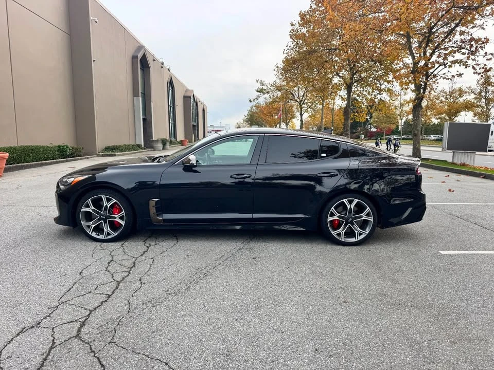 2018 Kia Stinger GT - Image 12 of 17