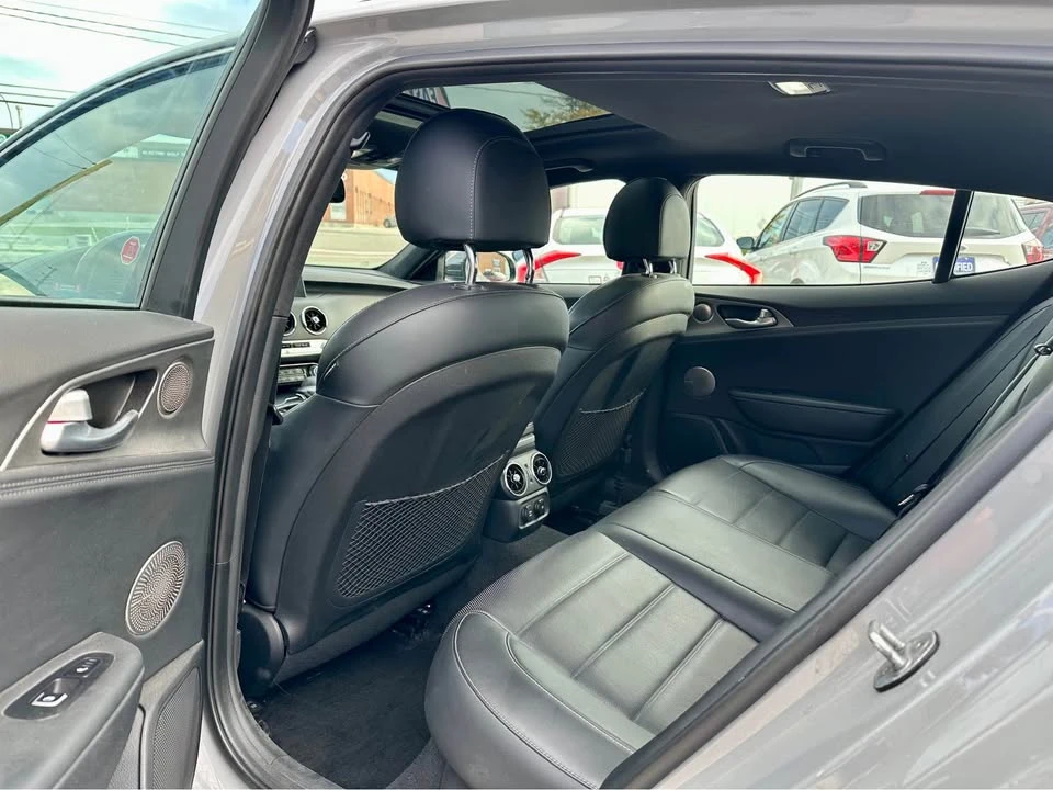 2018 Kia Stinger GT - Image 9 of 20