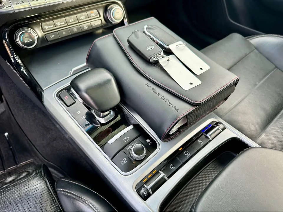 2018 Kia Stinger GT - Image 13 of 19