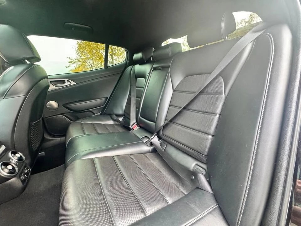 2018 Kia Stinger GT - Image 11 of 13