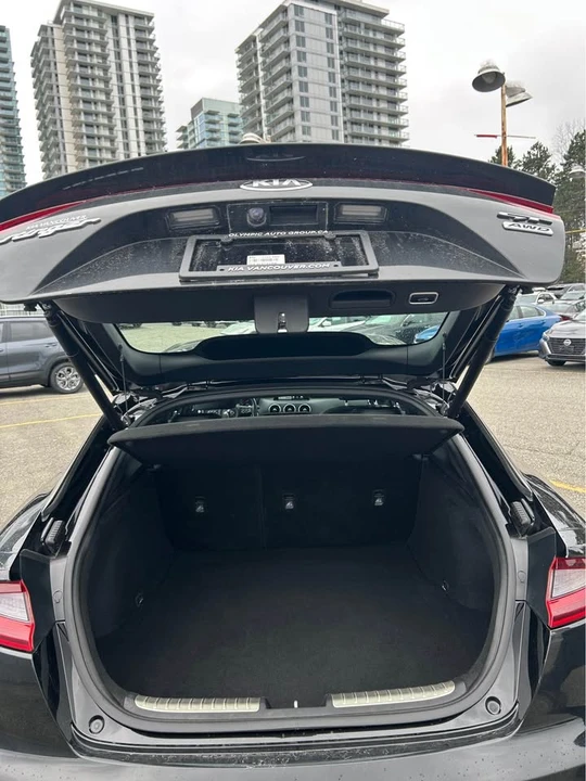 2018 Kia Stinger GT - Image 10 of 10