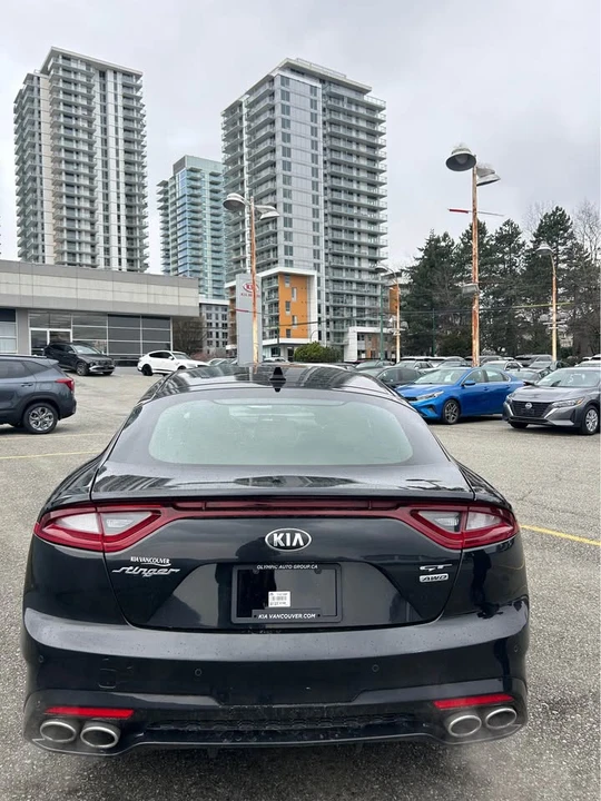 2018 Kia Stinger GT - Image 9 of 10