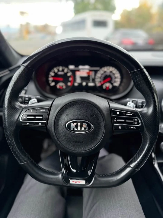 2018 Kia Stinger GT - Image 2 of 16