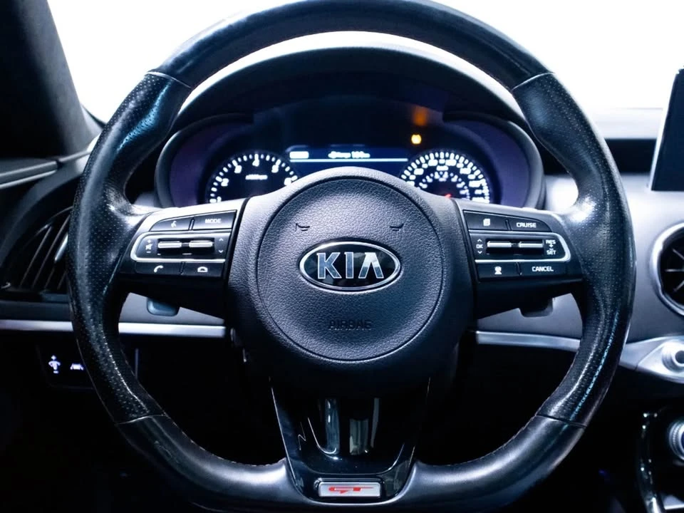 2018 Kia Stinger GT - Image 9 of 18