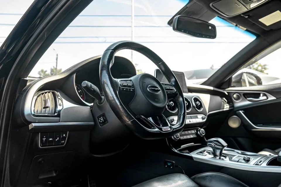 2018 Kia Stinger GT - Image 8 of 20