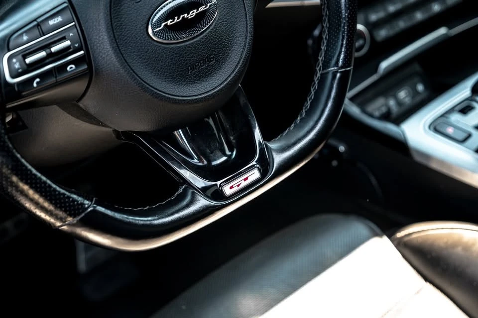2018 Kia Stinger GT - Image 12 of 20